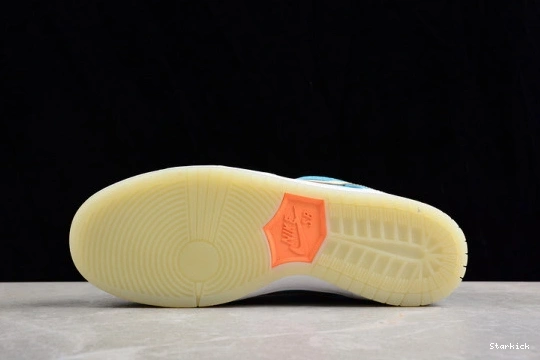 MIA Shop 504750-474 SB Low Skate Dunk Nike 0305